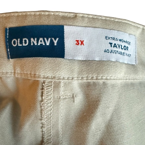 Old Navy Extra High-Waisted Taylor
Trouser Shorts 5-inch inseam Size 3X New - Picture 10 of 13